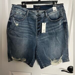 Judy Blue Mid Rise Button-Fly Denim Shorts 3XL NWT